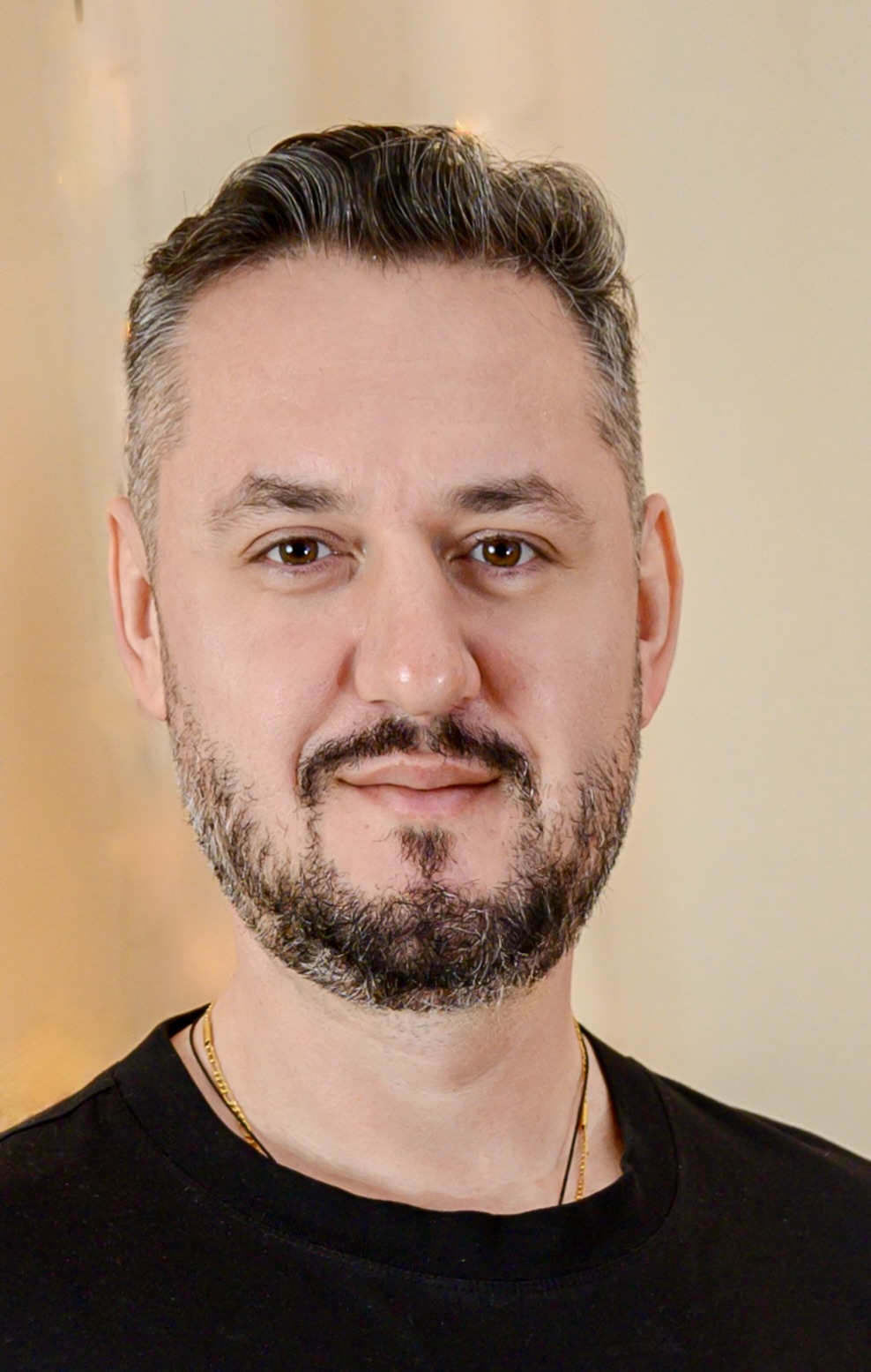 Adrian Șerban — Co-Founder · Digital Strategy & Project Management